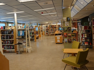 Skrankeområdet til Sel bibliotek, Otta